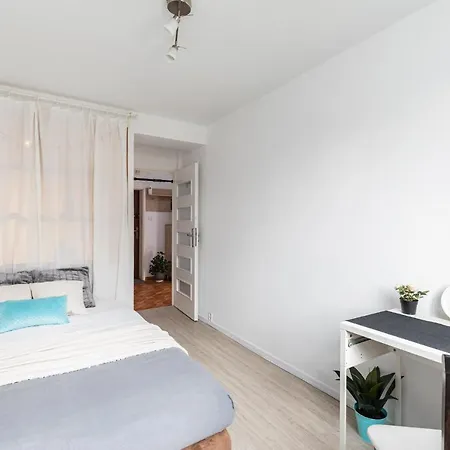 Deotymy 19 Superapart - Blisko Metra Ksiecia Janusza Apartamento